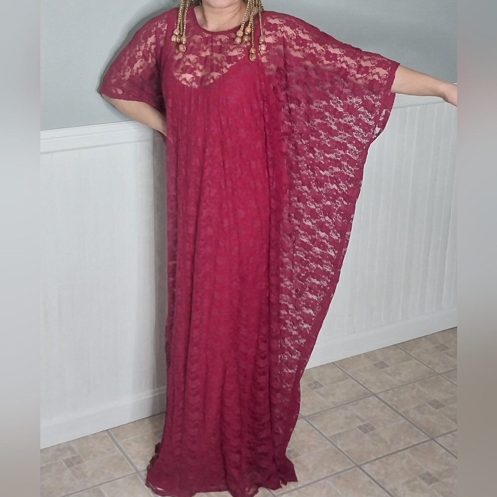 Chic Red Lace Kaftan Dress
